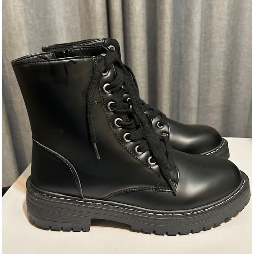 NWOB True Craft Black Combat Biker Gothic Western Chunky Lace-Up Boots Women 8